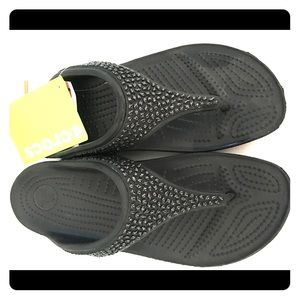 Women’s Size 9 Embellished Croc Wedge Flip Flop
